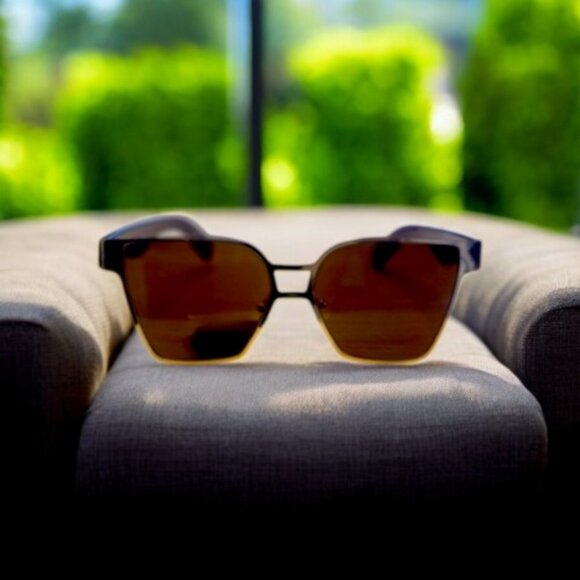 Sunglasses - Picture 1 of 3